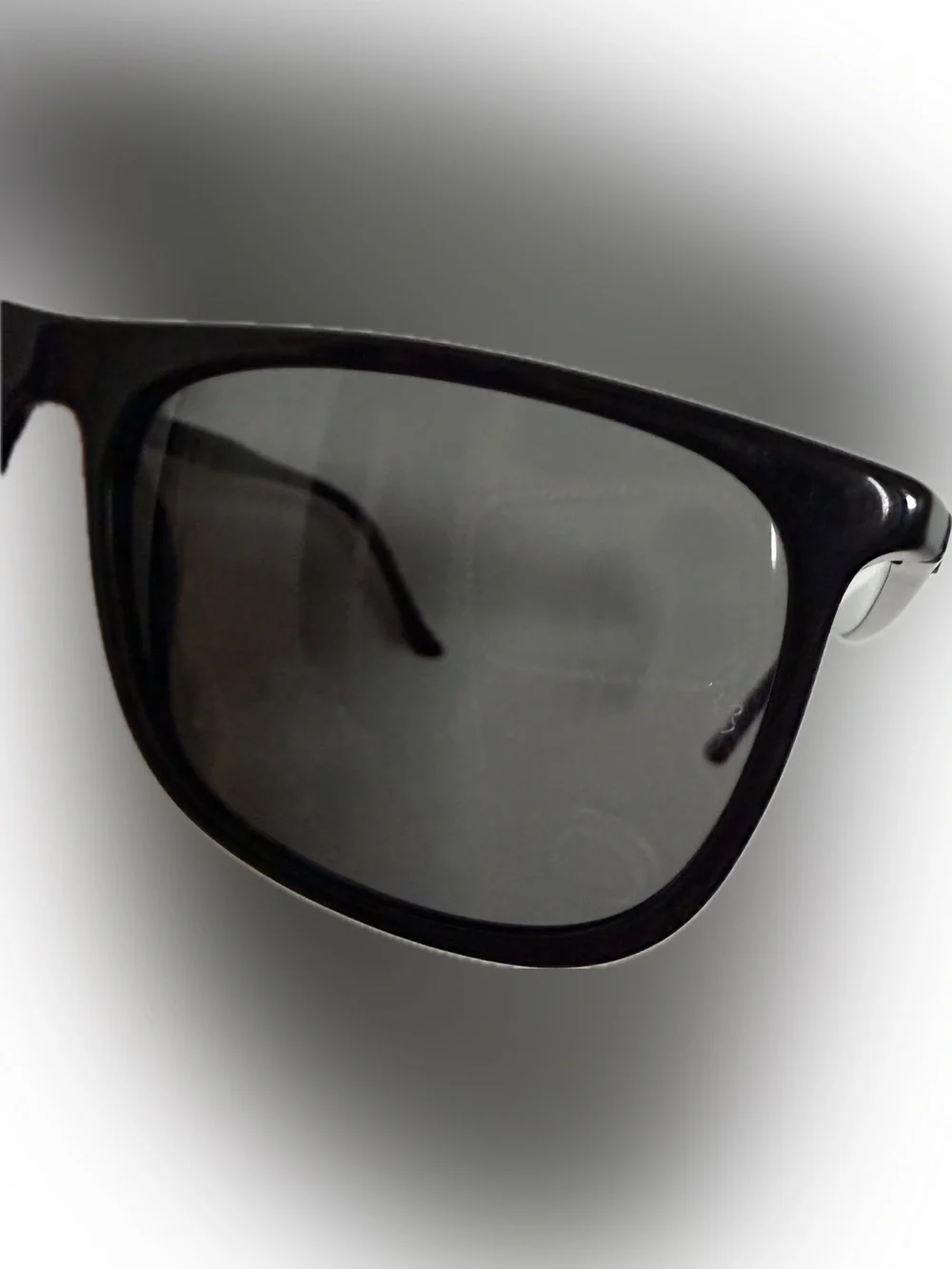 Ray-Ban Black Sunglasses with Black Lenses
